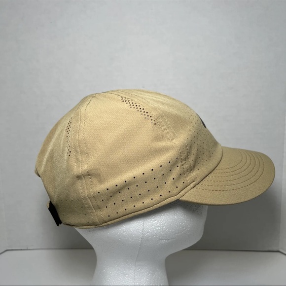 NIKE WOMEN’s AEROBILL TAILWIND CAP DriFit Wicking BEIGE Hat CQ9366 Unisex - Picture 4 of 8